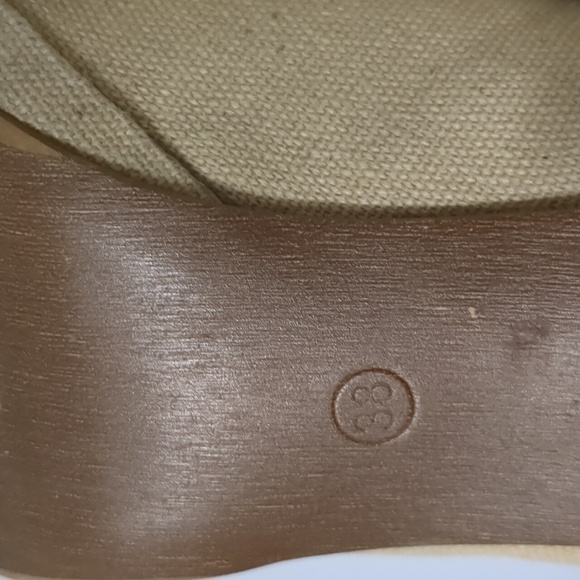 Elegant Cream Peep-Toe Heels - Picture 9 of 9